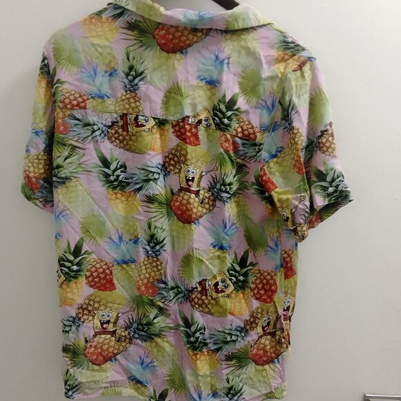 Divided, H&M, Spongebob Squarepants Short Sleeved Men's, Buttoned Top - Picture 6 of 6